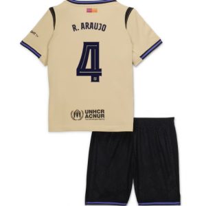 Koszulka piłkarska Barcelona Ronald Araujo #4 Koszulka Wyjazdowej dziecięce 2025-26 +Krótkie Spodenk Koszulka piłkarska Barcelona Ronald Araujo #4 Koszulka Wyjazdowej dziecięce 2025-26 +Krótkie Spodenk