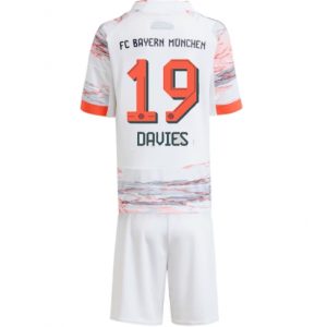 Koszulka piłkarska Bayern Munich Alphonso Davies #19 Koszulka Wyjazdowej dziecięce 2025-26 +Krótkie Spodenk