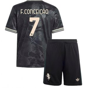 Koszulka piłkarska Juventus Francisco Conceicao #7 Koszulka Trzeciej dziecięce 2025-26 +Krótkie Spodenk Koszulka piłkarska Juventus Francisco Conceicao #7 Koszulka Trzeciej dziecięce 2025-26 +Krótkie Spodenk