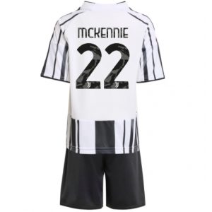 Koszulka piłkarska Juventus Weston McKennie #22 Koszulka Podstawowej dziecięce 2025-26 +Krótkie Spodenk