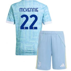 Koszulka piłkarska Juventus Weston McKennie #22 Koszulka Wyjazdowej dziecięce 2025-26 +Krótkie Spodenk