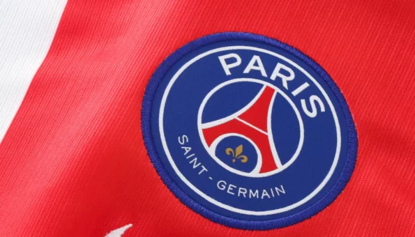 Całe miasto huczy! Nowy strój PSG na sezon 2026/27 jest niesamowicie stylowy