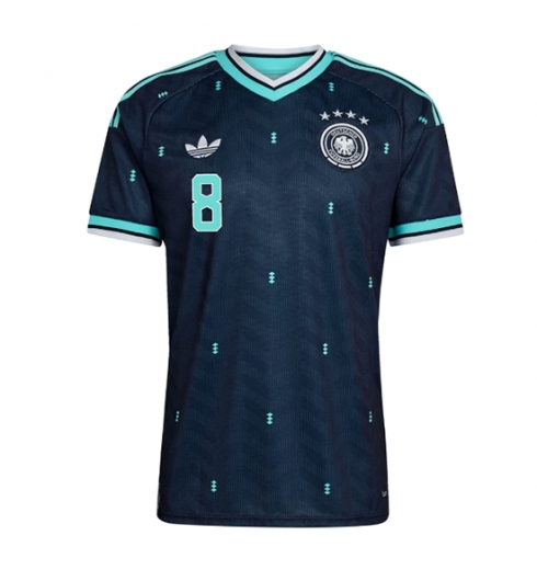 Koszulka piłkarska Niemcy Leon Goretzka #8 Koszulka Wyjazdowej MŚ 2026 Krótki Rękaw 2 Koszulka piłkarska Niemcy Leon Goretzka #8 Koszulka Wyjazdowej MŚ 2026 Krótki Rękaw
