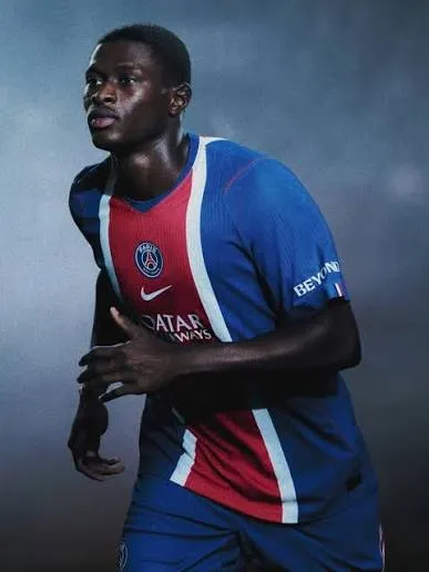 Nowa koszulka Paris Saint-Germain na sezon 26/27