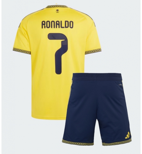 Koszulka piłkarska Al-Nassr Cristiano Ronaldo #7 Koszulka Podstawowej dziecięce 2026-27 Krótki Rękaw (+ Krótkie spodenki) Koszulka piłkarska Al-Nassr Cristiano Ronaldo #7 Koszulka Podstawowej dziecięce 2026-27 Krótki Rękaw (+ Krótkie spodenki)